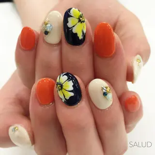 ショート ネイル Nail Salon SALUDのネイルデザイン