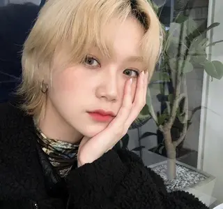 カラー 莉乃/縮毛矯正/髪質 改善/艶カラーのヘアスタイル