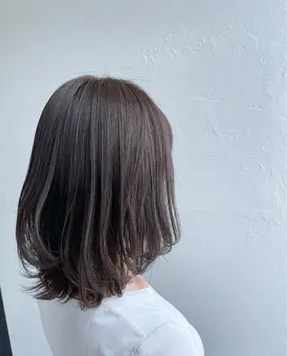 ミディアム フェミニンスタイル/ 艶カラー/amiのヘアスタイル