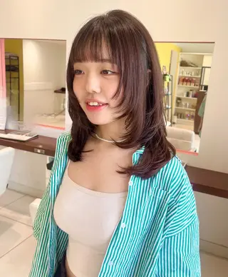 ミディアム ウルフカット ハッシュカット/七海のヘアスタイル