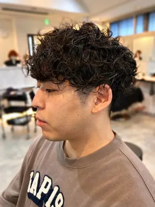 ショート パーマ メンズ 奈良 優輝のヘアスタイル