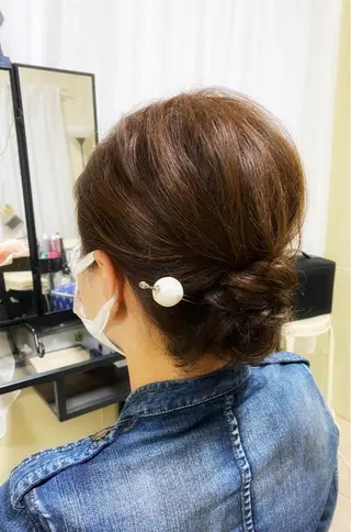 ミディアム ヘアアレンジ fots. 愛美のエステ・リラクイメージ