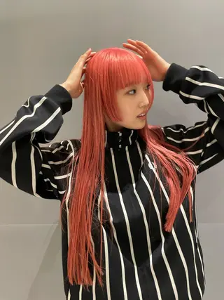 ロング カラー ブリーチ😼 ボブ✍️レイヤーのヘアスタイル