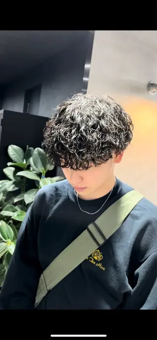 パーマ メンズ 🔥メンズカット＋ パーマの達人🔥のヘアスタイル