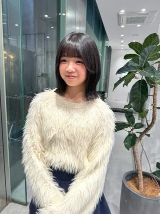 ミディアム ひかり／ベージュ ／似合わせカットのヘアスタイル