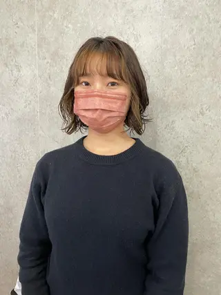 ミディアム パーマ 透明感カラー 大人グレージュ有村のヘアスタイル