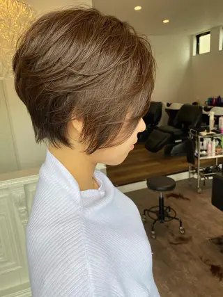 ショート カラー 成松 勇治のヘアスタイル