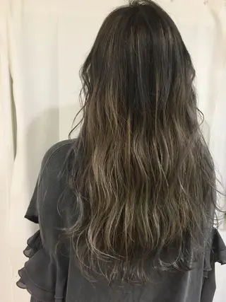 ロング カラー ヘアアレンジ きむえり/髪質改善 /うねり広がり改善のヘアスタイル