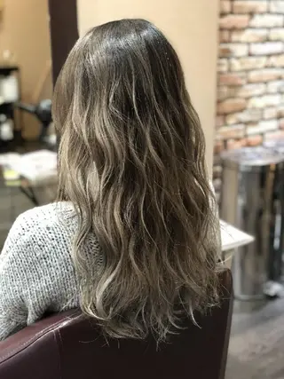 カラー 辻 竜也　のヘアスタイル