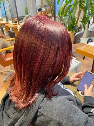 ミディアム カラー 山形 梨沙のヘアスタイル