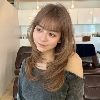 セミロング 🌹ハッシュカット、 レイヤー韓国ヘア🌹のヘアスタイル