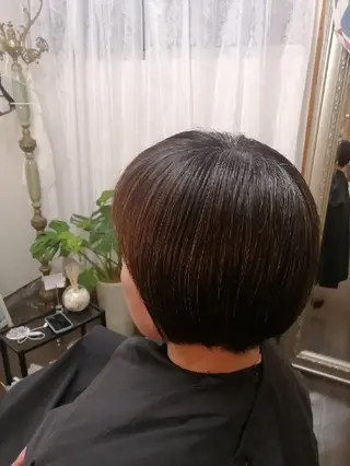 ショート D/i |Y/no. 〈夜スパ17時〜〉のヘアスタイル