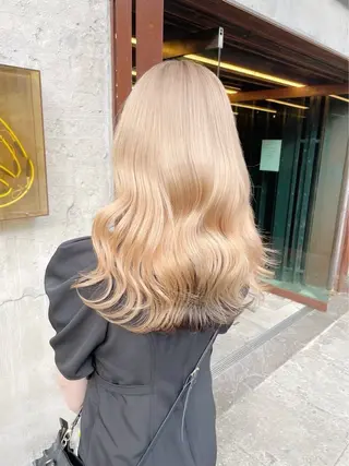 カラー 🦋ハイトーン×ア レンジ💫Leenaのヘアスタイル