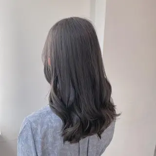 セミロング カラー 暗髪🩶ラベンダー/ ブルー/ユウナ🤍のヘアスタイル