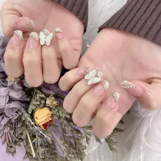 ネイル 🦋ネイルサロン ブラン🌈ゆりのネイルデザイン