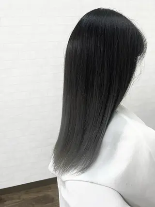 ロング カラー 藤野 莉奈のヘアスタイル