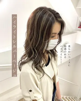 セミロング 岩尾 凪のヘアスタイル