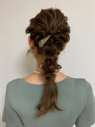 ロング ヘアアレンジ 🦖鶴岡 香純🦖のヘアスタイル
