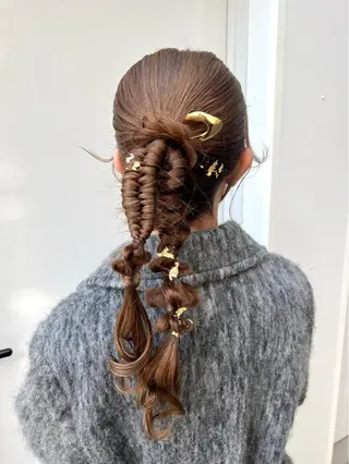 ロング ヘアアレンジ 卒業式お呼ばれ🕊️ ヘアセット✴︎ミキのヘアスタイル