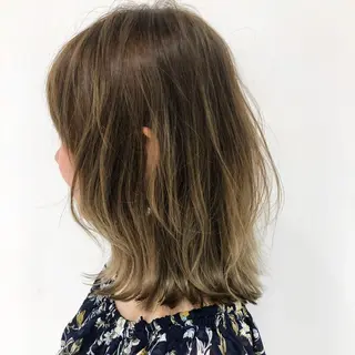 カラー 三鷹で1番ショート ボブをカットする新谷のヘアスタイル