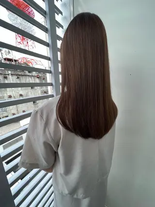 セミロング カラー 韓国🇰🇷レイヤー 映える顔周り🩷のヘアスタイル
