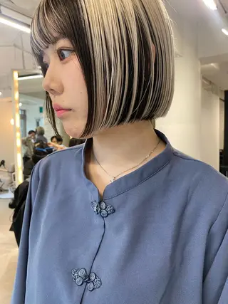 ショート カラー センターパート/ 暖色カラーayuのヘアスタイル