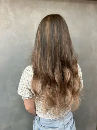 セミロング ❤️‍🔥シールエク ＋カラー京❤️‍🔥のヘアスタイル