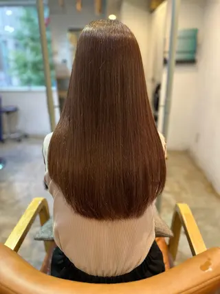 金 春江のヘアスタイル
