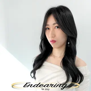 ロング Endearing 銀座/レイヤーカットのヘアスタイル