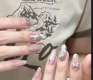 ネイル エリ🫧 nail池袋東口のネイルデザイン