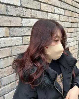 ロング 宮崎 恵多のヘアスタイル