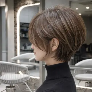 ショート 《髪質改善✖️レイヤ ー🩶》ナオヤのヘアスタイル