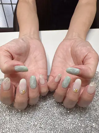 ネイル ガレンドウ 白澤 愛子のネイルデザイン