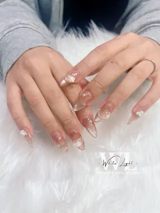 ネイル プライベートサロン WhiteLightのネイルデザイン