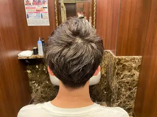 ショート カラー メンズ 浅見 天翔のヘアスタイル