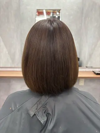 ショート カラー 山崎 美羽のヘアスタイル