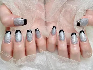 マツエク・マツパ Queenie 🦋のネイルデザイン