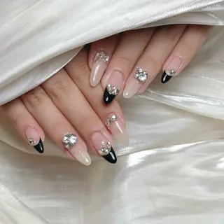 ネイル Maggie nailクロのネイルデザイン