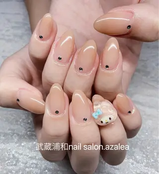 ネイル R inのネイルデザイン