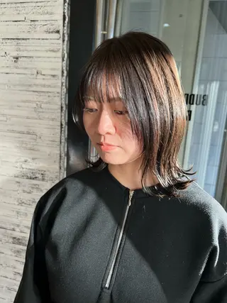 ミディアム カラー IKU顔周りレイヤー /ボブ/透明感カラーのヘアスタイル