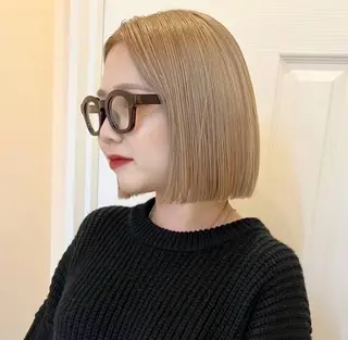 ショート カラー ブリーチモデル yumekaのヘアスタイル
