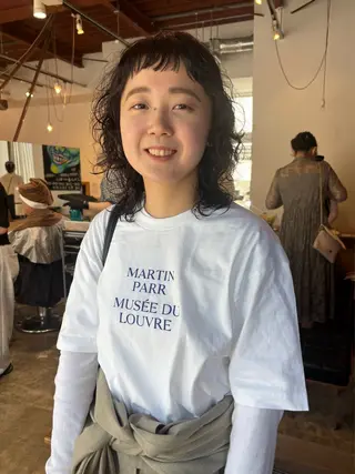 ミディアム パーマ 小日向 沙織のヘアスタイル