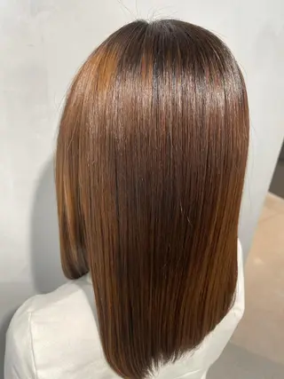 セミロング 髪質改善イノアカラー 富澤ショウタのヘアスタイル