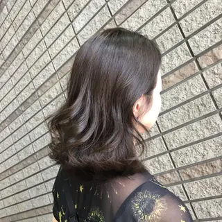 ミディアム カラー ブリーチ/バレイヤ ージュ川端裕司のヘアスタイル