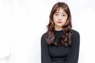 セミロング 阿武 ナルキのヘアスタイル