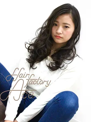 セミロング 所渉/韓国レイヤー /ウルフカットのヘアスタイル