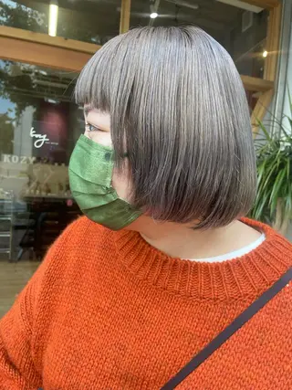 ショート カラー 東 史夏のヘアスタイル