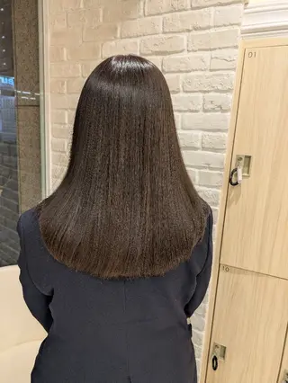 ロング カラー 佐々木 萌のヘアスタイル