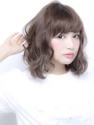ミディアム カラー 髪質改善カラー🫧＆ レイヤー🕊古川のヘアスタイル