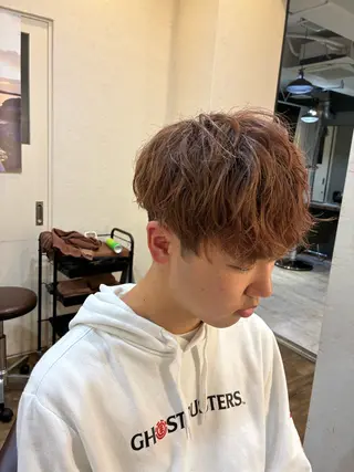 メンズ 阿部 翔一郎/暖色系カラーのヘアスタイル